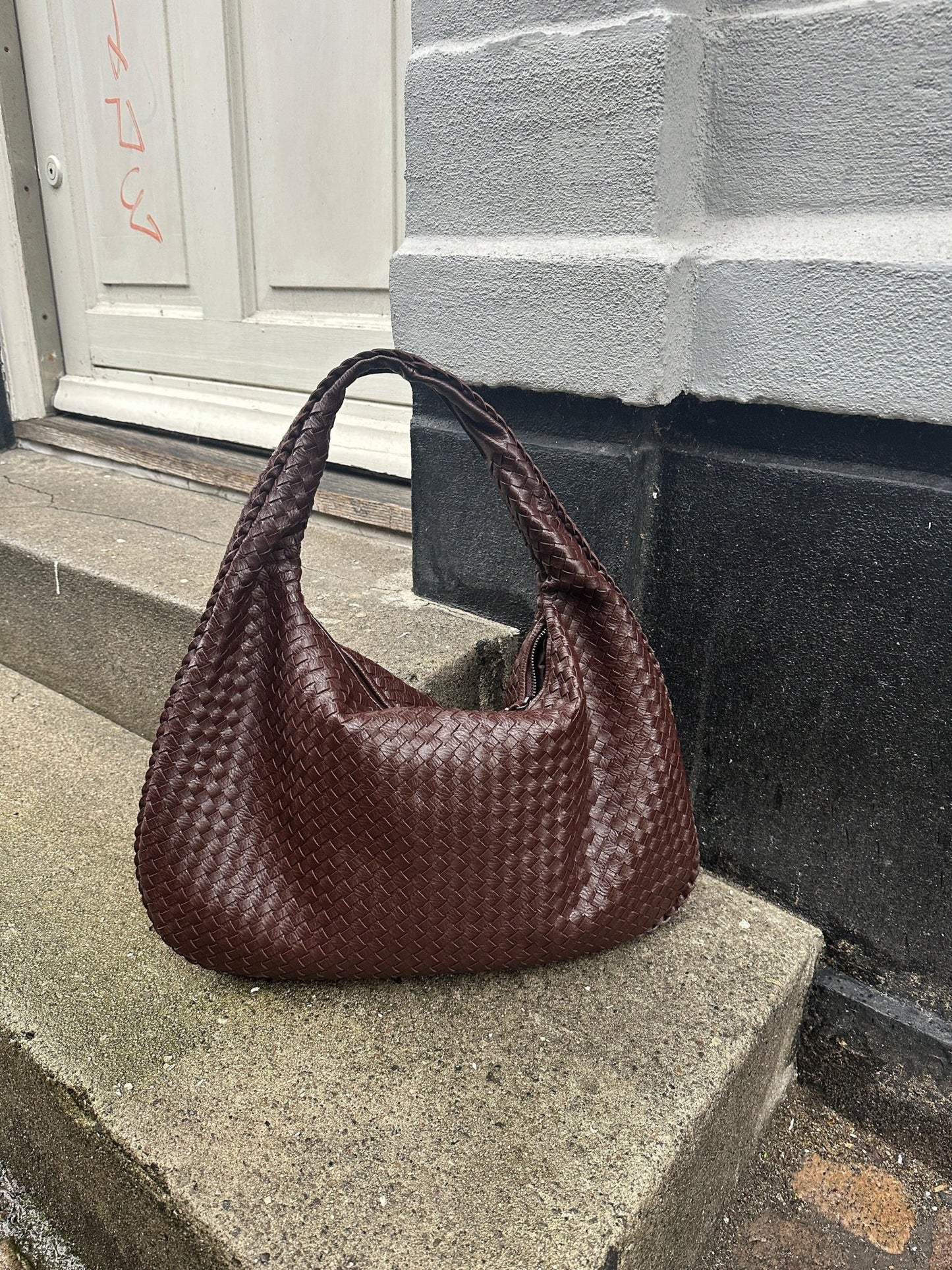 Boutik Crescent Bag