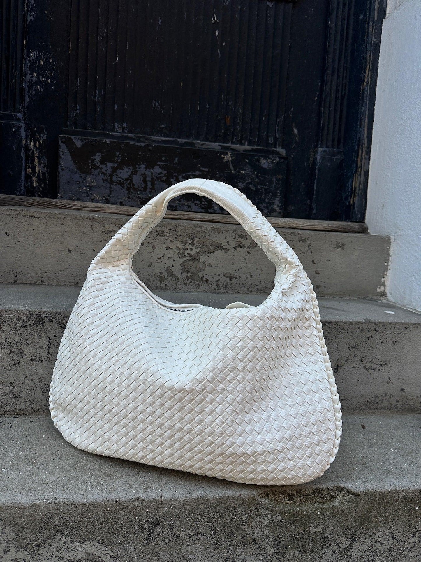 Boutik Crescent Bag