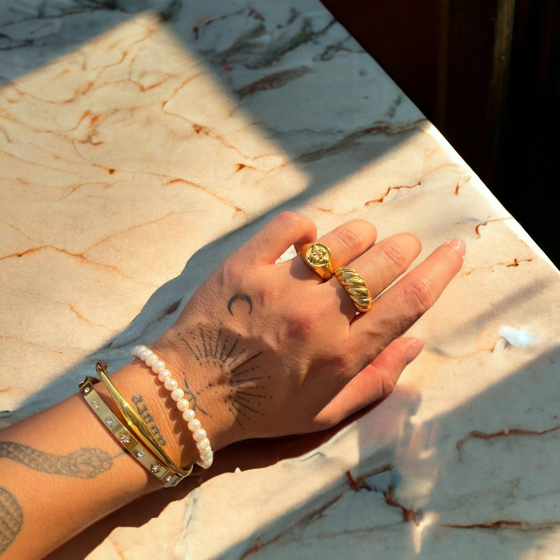 Croissantia Ring – Parisian Flair